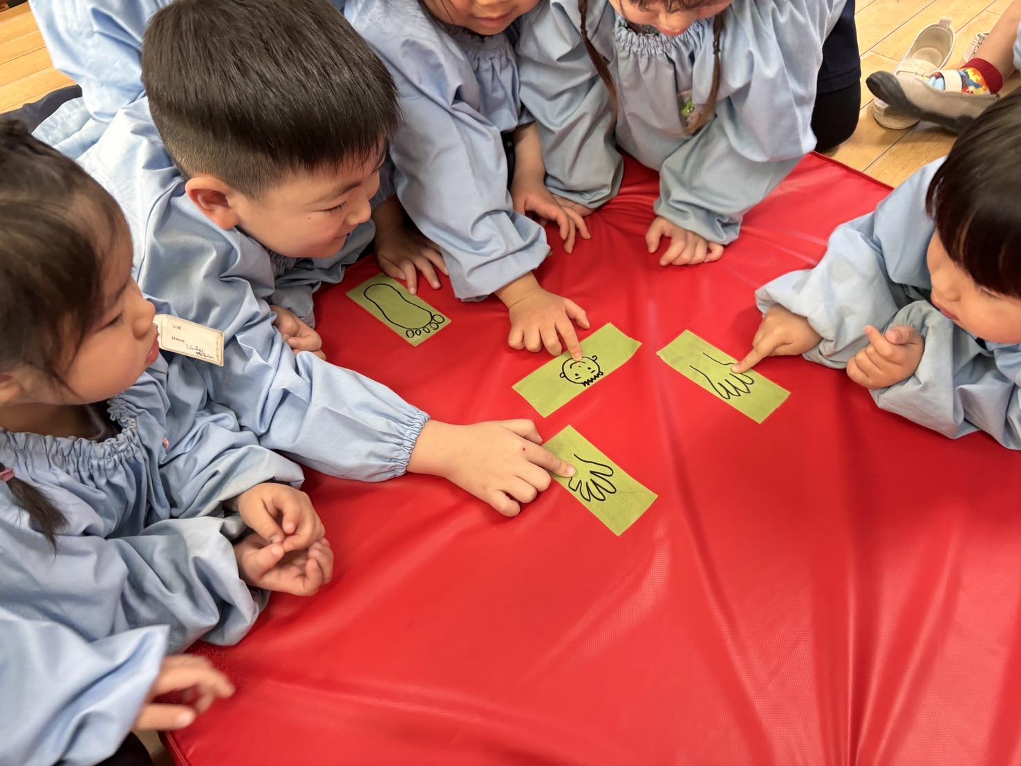 「お家でもやっているよ!」 (年少組)